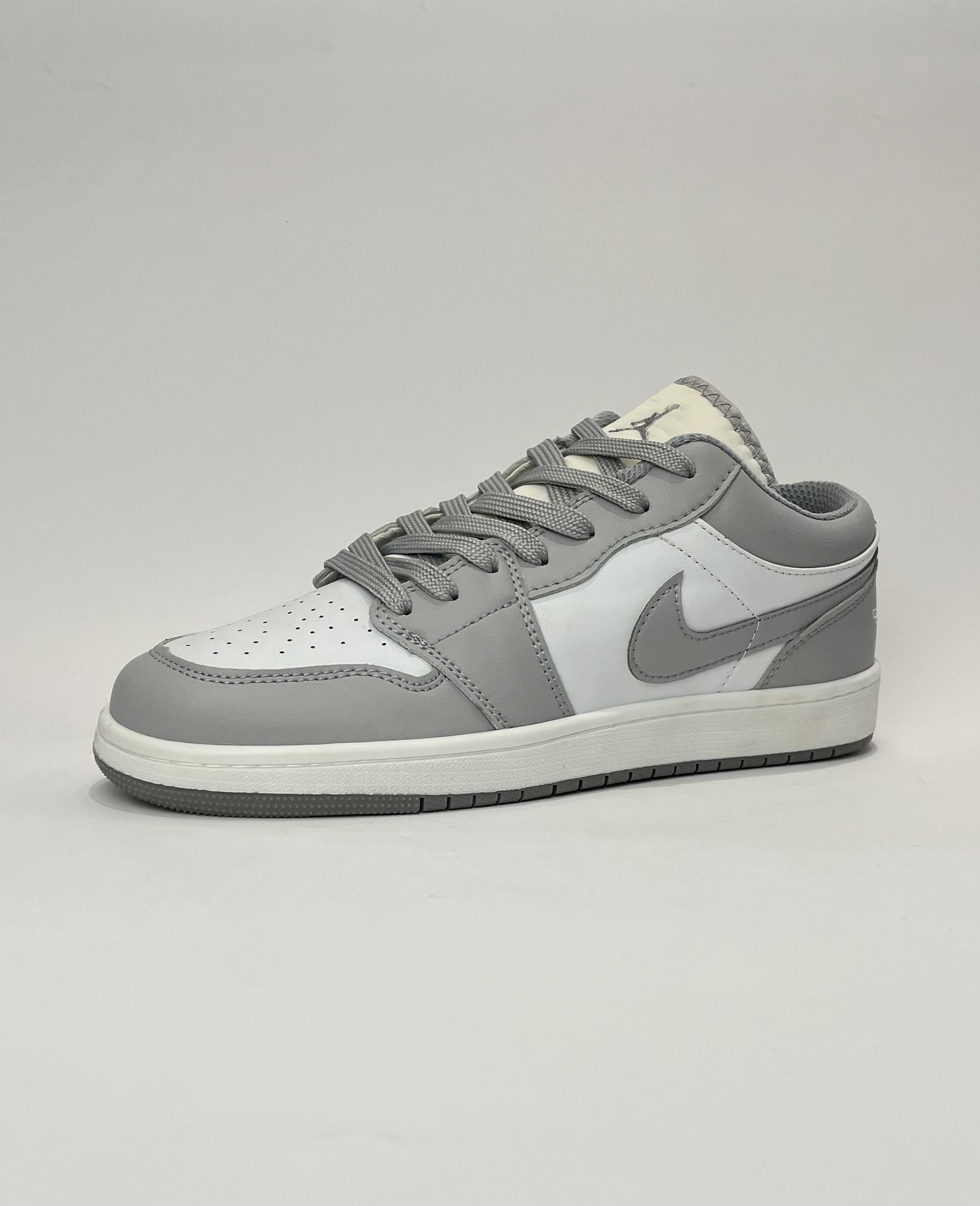 کفش روزمره نایک جردن 1 طوسی