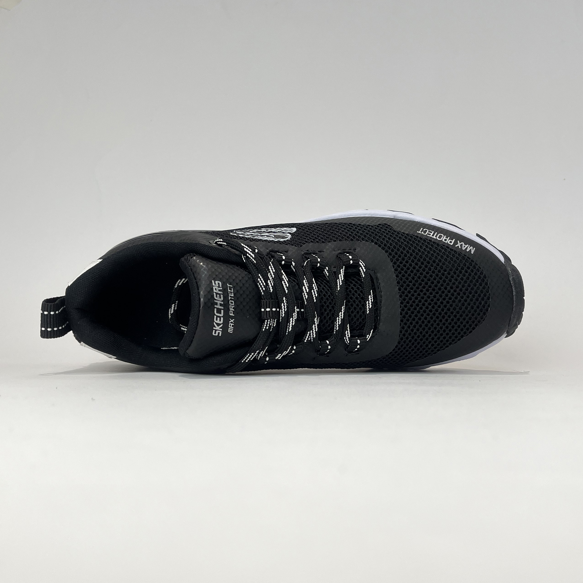 کفش راحتی اسکیچرز مدل مکس پروتکت مشکی سفید کد A170