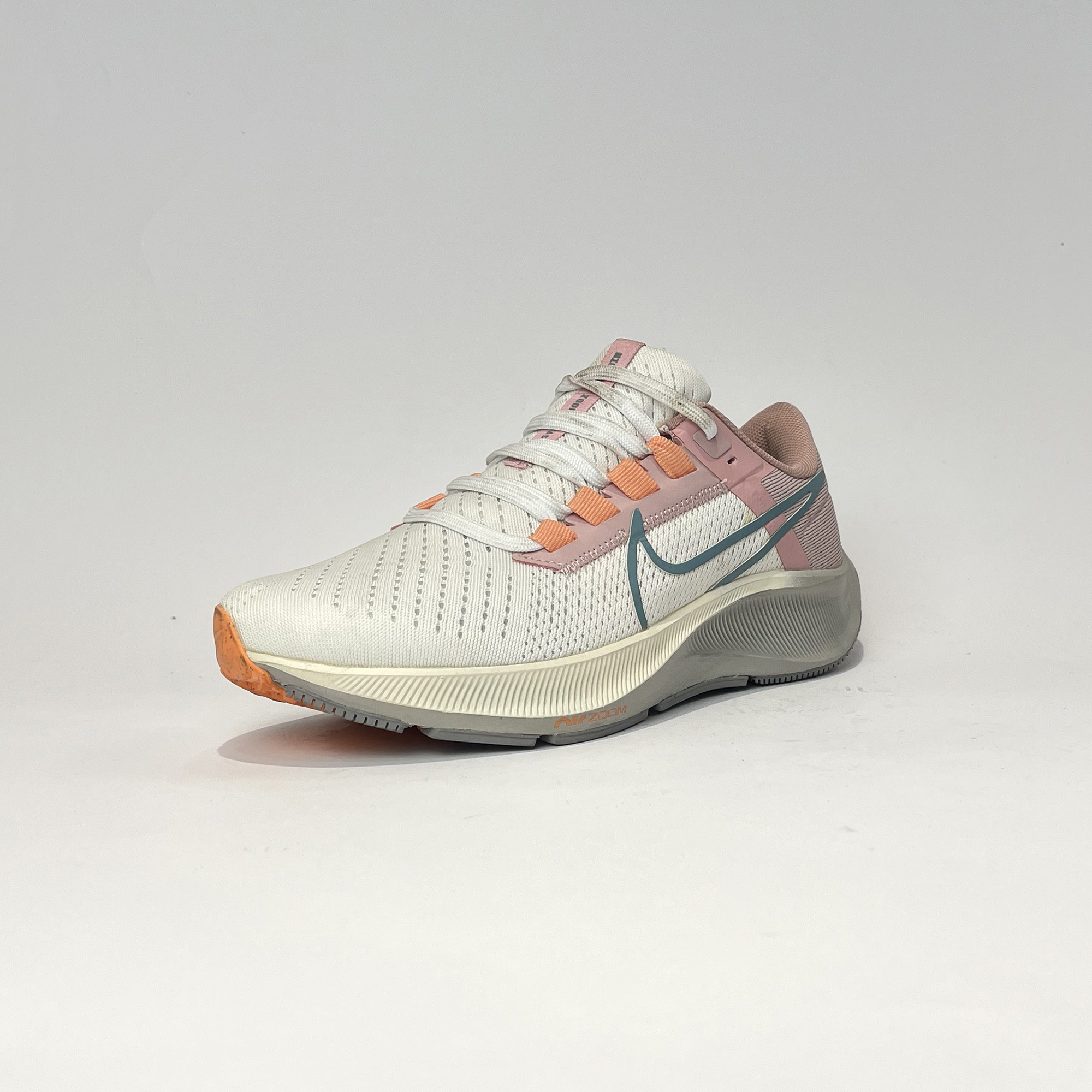 کفش راحتی نایک زوم پگاسوس Air zoom pegasus 38 کرم صورتی Z20